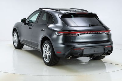 2022 Porsche Macan Base
