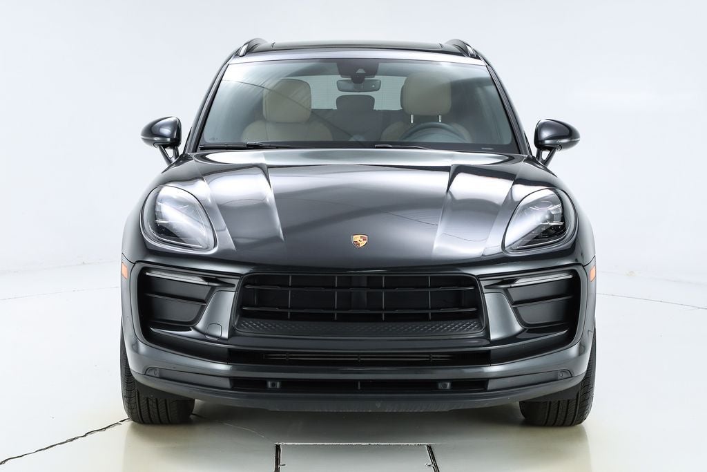 2022 Porsche Macan Base