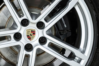 2022 Porsche Macan Base