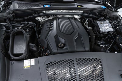 2022 Porsche Macan Base