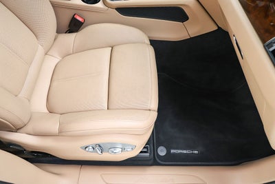 2022 Porsche Macan Base