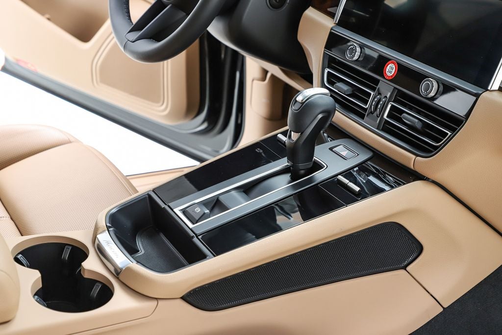 2022 Porsche Macan Base