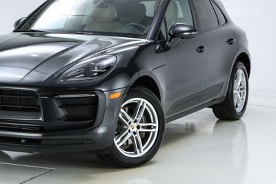 2022 Porsche Macan Base