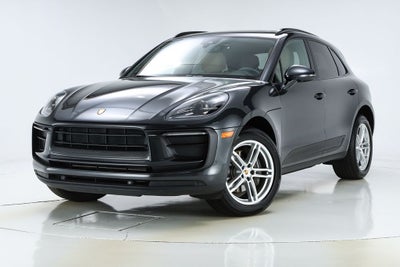 2022 Porsche Macan Base