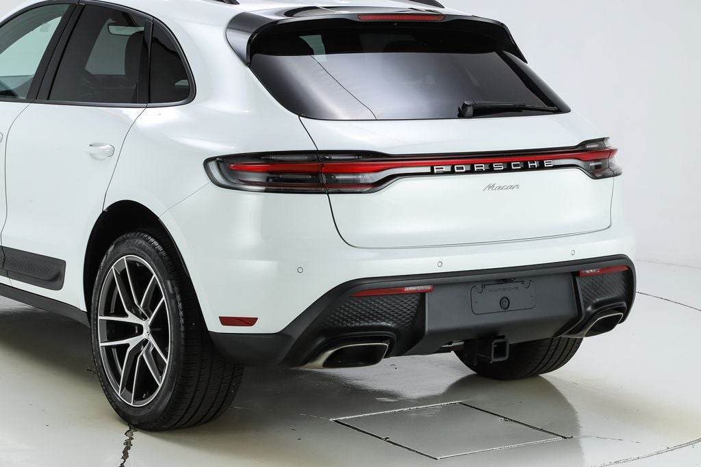 2025 Porsche Macan Base