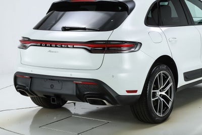 2025 Porsche Macan Base