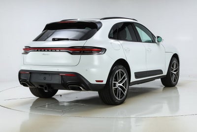 2025 Porsche Macan Base