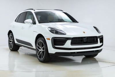2025 Porsche Macan Base