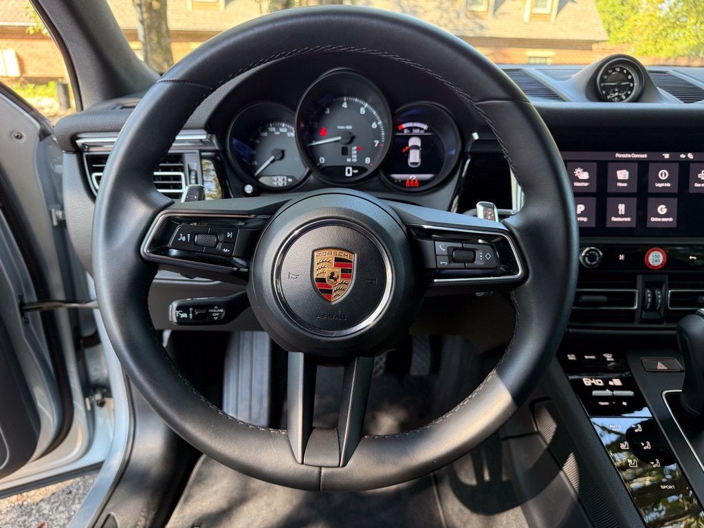 2026 Porsche Macan Base