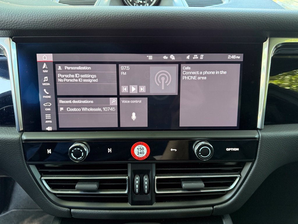 2026 Porsche Macan Base