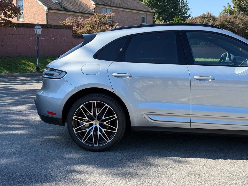 2026 Porsche Macan Base