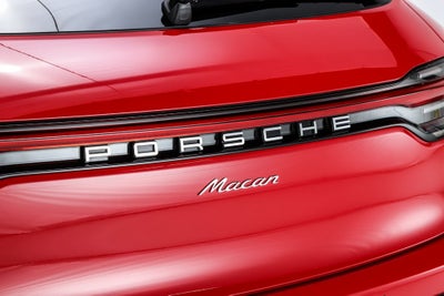 2025 Porsche Macan Base