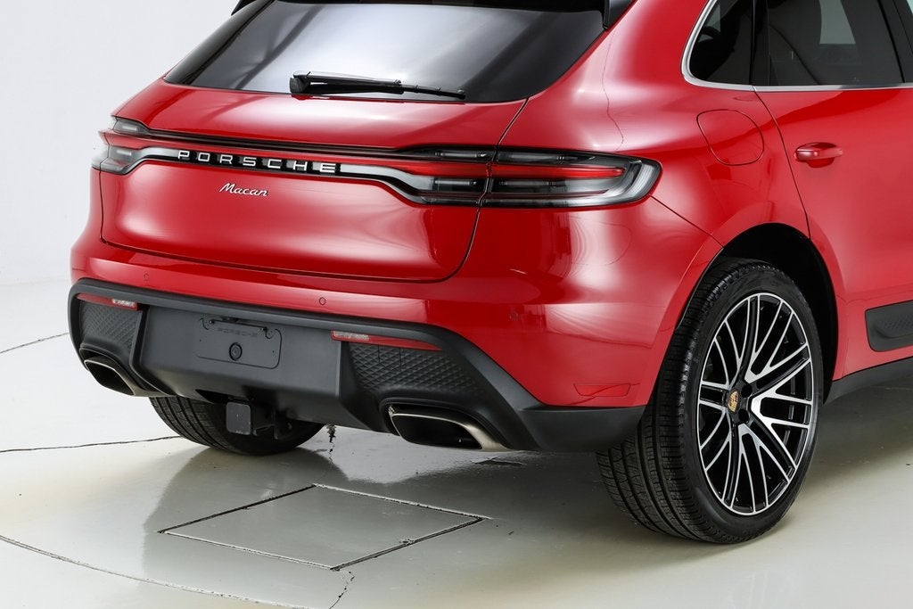 2025 Porsche Macan Base