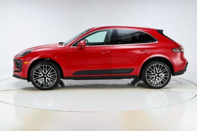 2025 Porsche Macan Base
