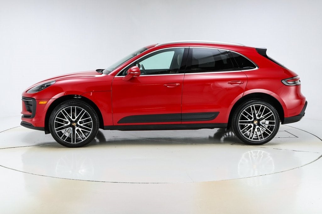 2025 Porsche Macan Base