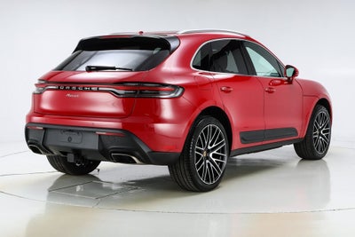 2025 Porsche Macan Base