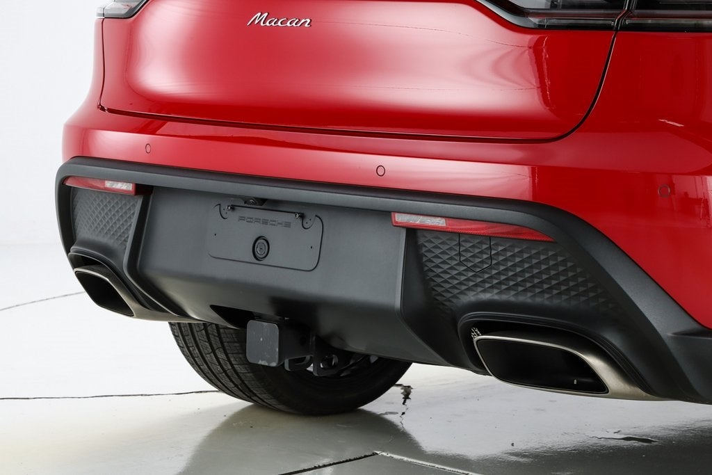 2025 Porsche Macan Base
