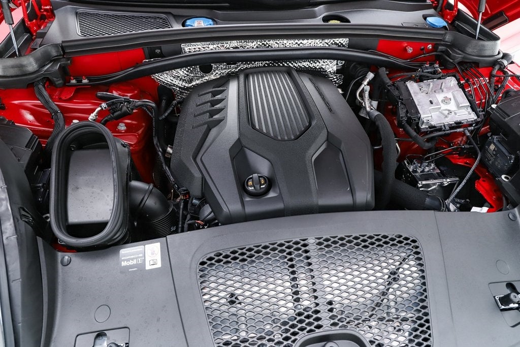 2025 Porsche Macan Base