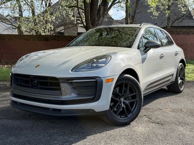 2023 Porsche Macan T