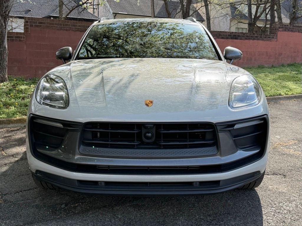 2023 Porsche Macan T
