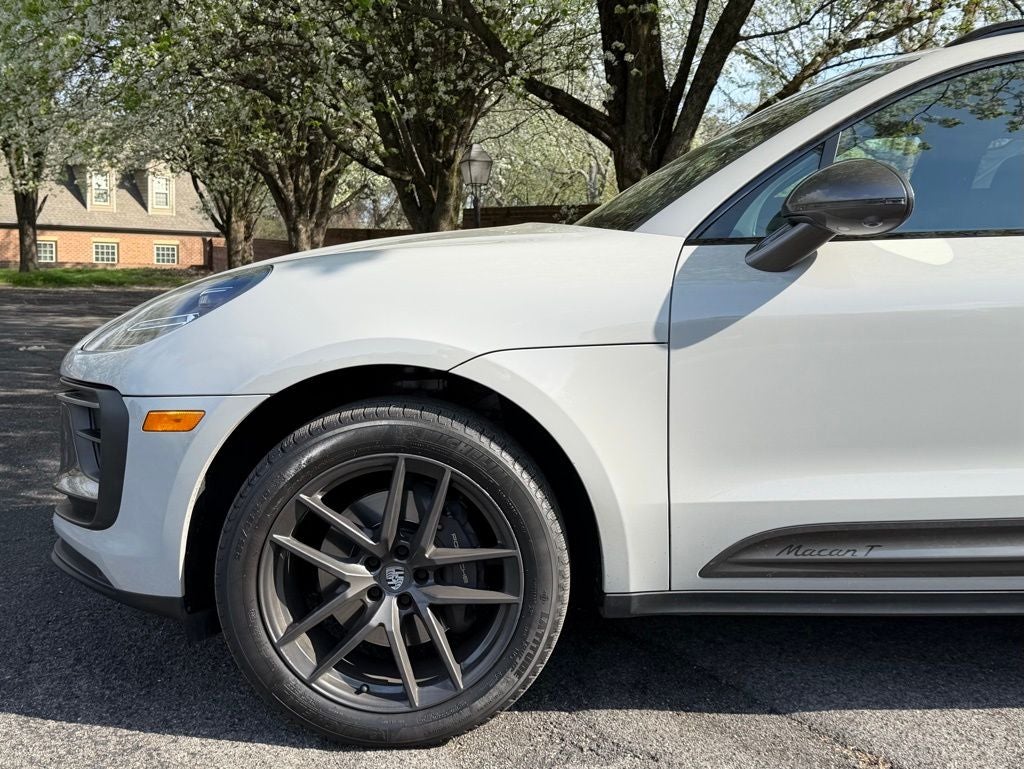 2023 Porsche Macan T