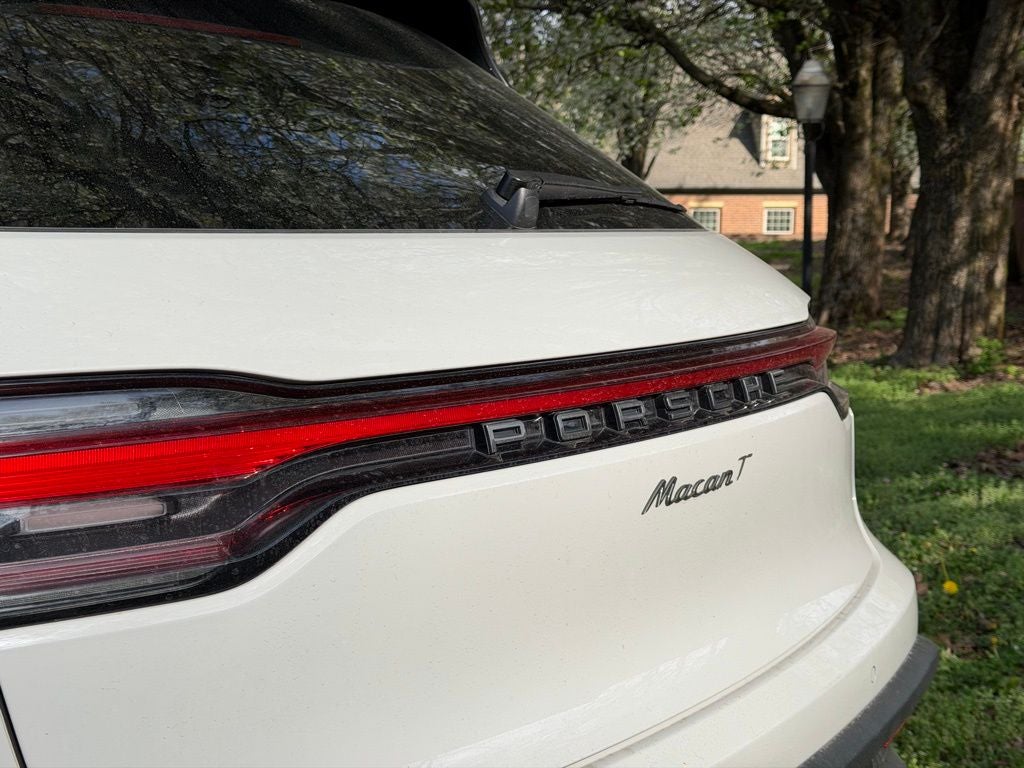 2023 Porsche Macan T