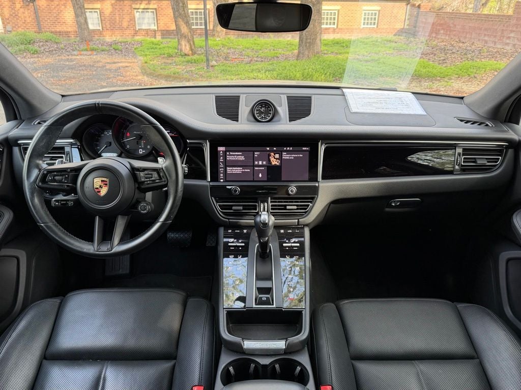 2023 Porsche Macan T