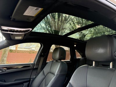 2023 Porsche Macan T