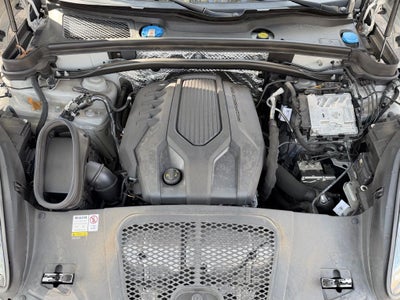 2023 Porsche Macan T