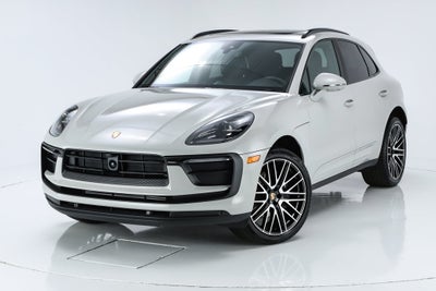 2026 Porsche Macan Base