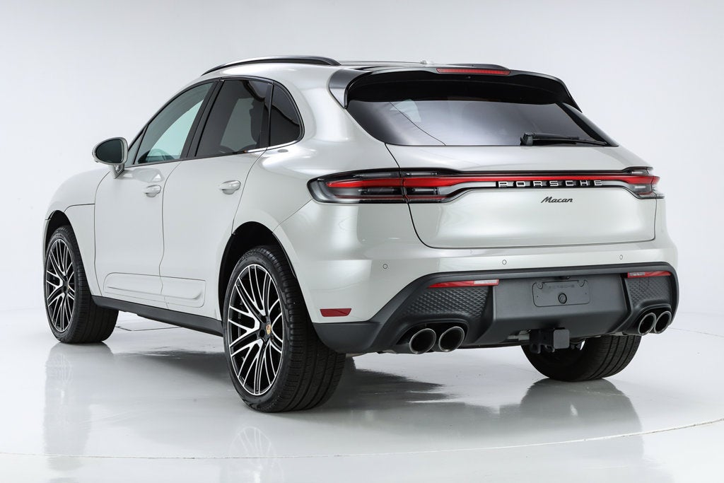 2026 Porsche Macan Base