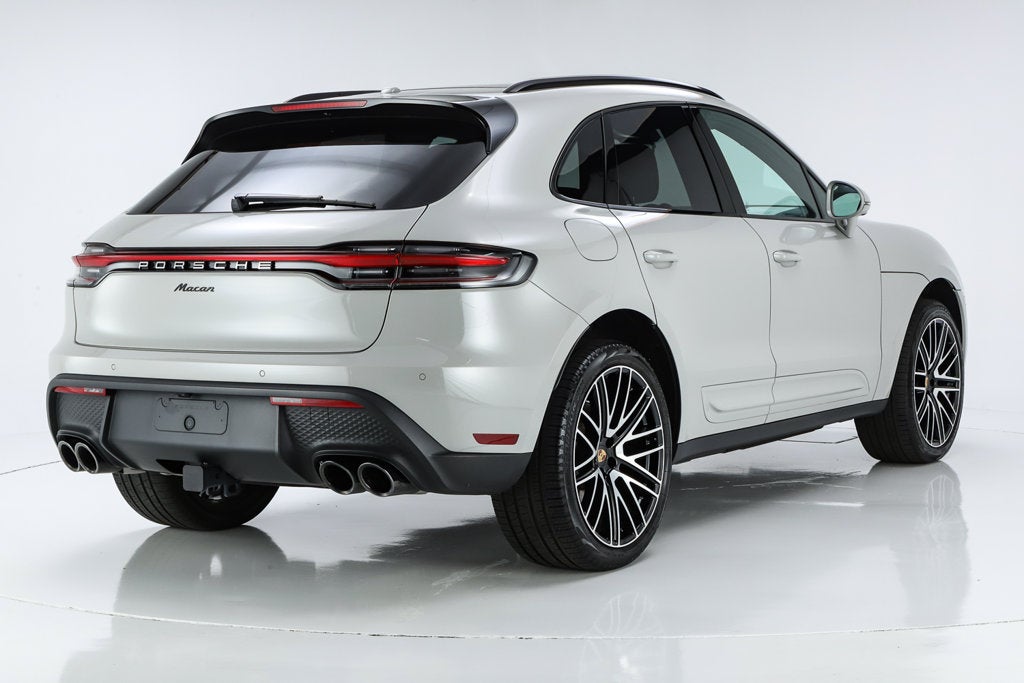 2026 Porsche Macan Base