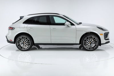 2026 Porsche Macan Base
