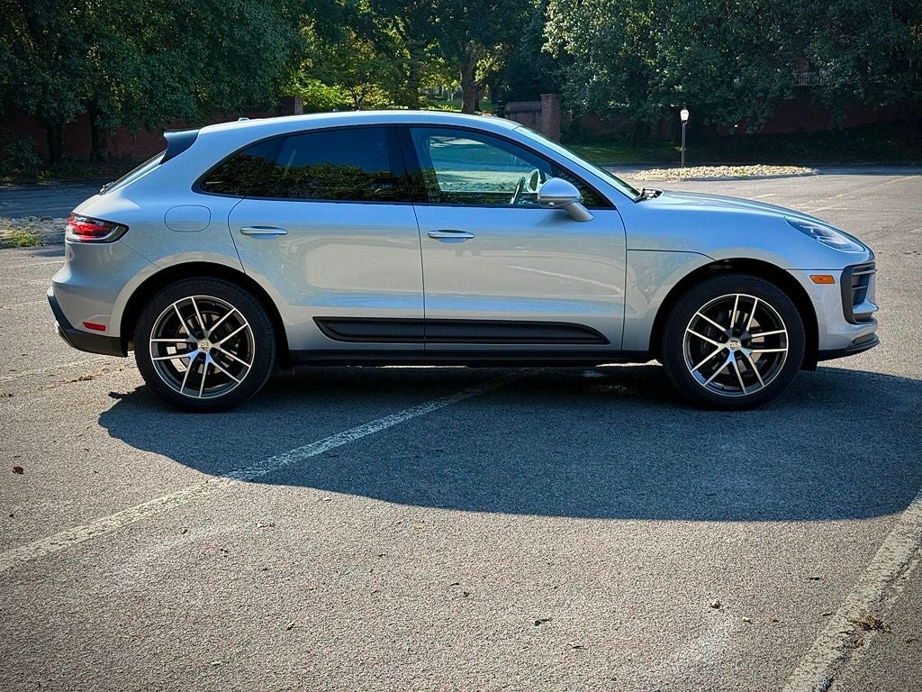 2023 Porsche Macan T