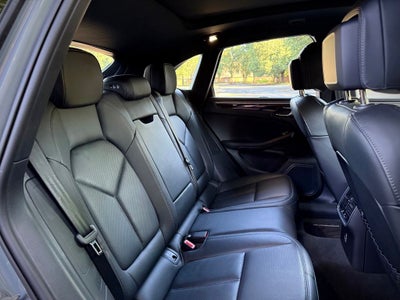 2023 Porsche Macan T