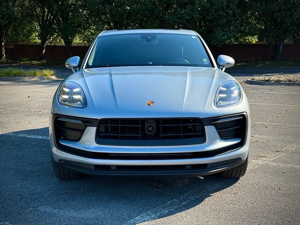 2023 Porsche Macan T
