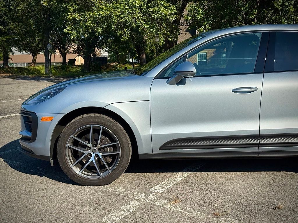2023 Porsche Macan T