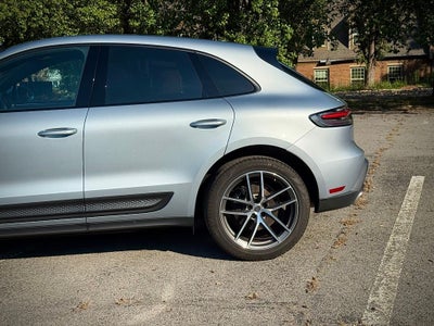 2023 Porsche Macan T