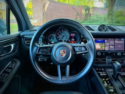 2023 Porsche Macan T