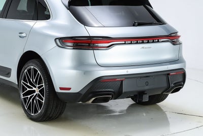 2025 Porsche Macan Base