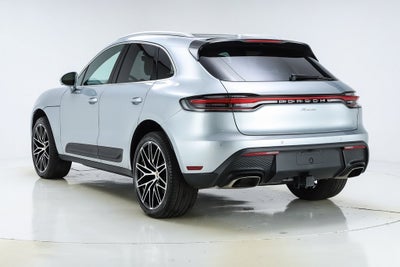 2025 Porsche Macan Base