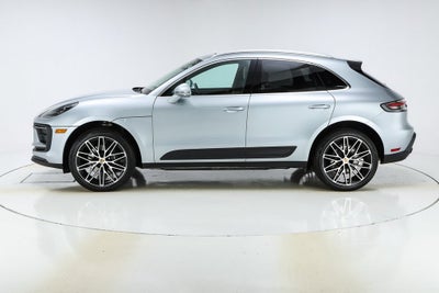 2025 Porsche Macan Base