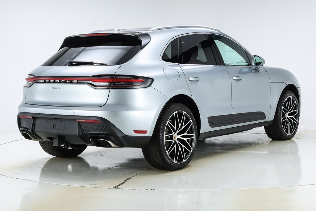 2025 Porsche Macan Base