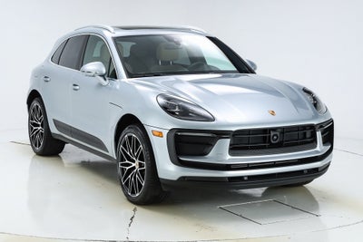 2025 Porsche Macan Base