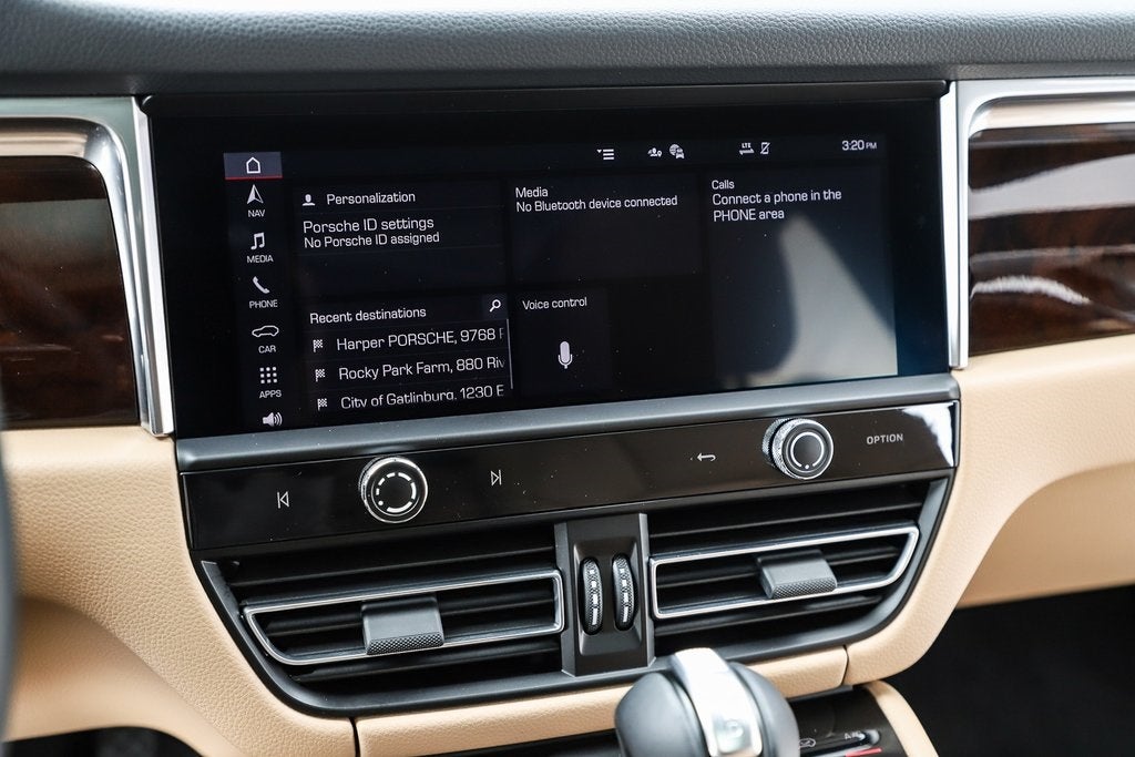 2025 Porsche Macan Base