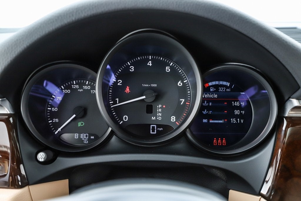 2025 Porsche Macan Base