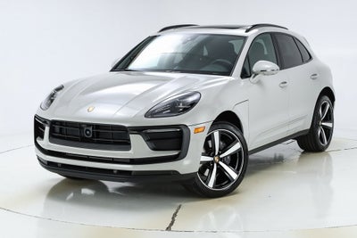 2025 Porsche Macan Base