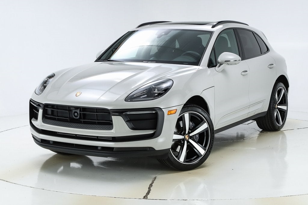 2025 Porsche Macan Base