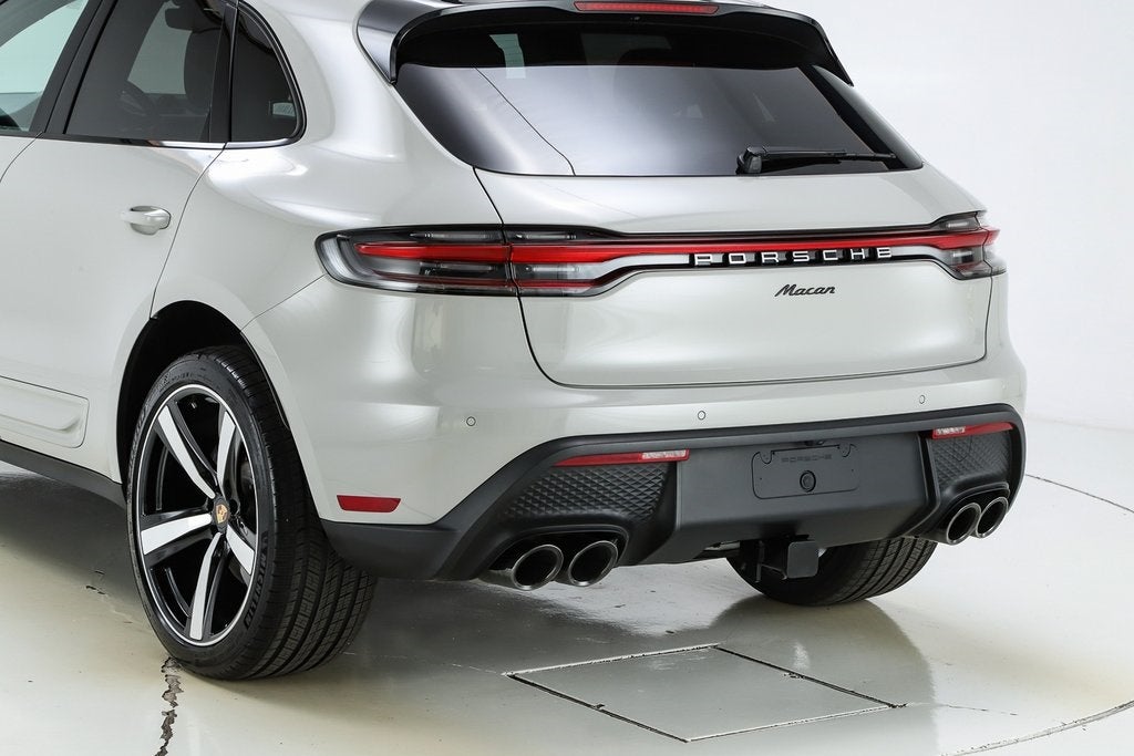 2025 Porsche Macan Base