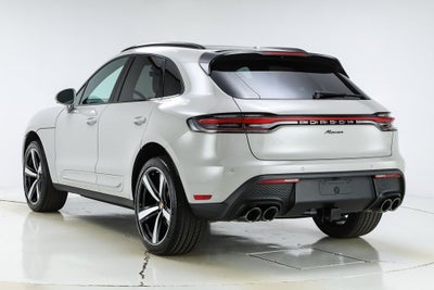 2025 Porsche Macan Base